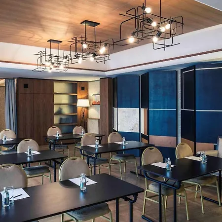 Mercure Excelsior Hotel
