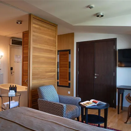 Mercure Excelsior Hotel 4*